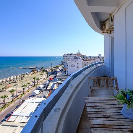 Lazuli Sea View Beachfront- Ap 61 Ларнака Екстер'єр фото
